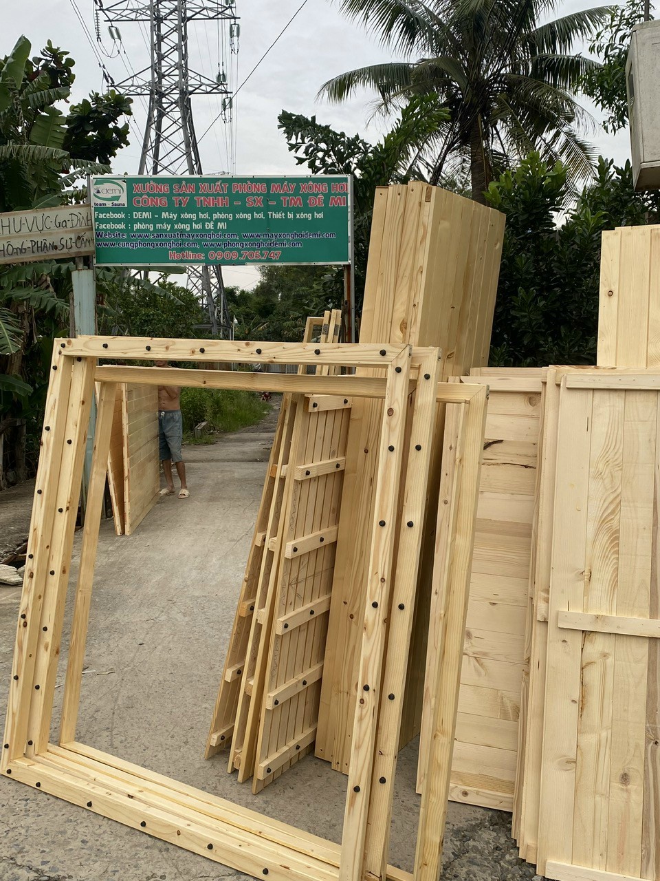 HÀNG CHUẨN BỊ ĐI LẤP CHO KHÁCH